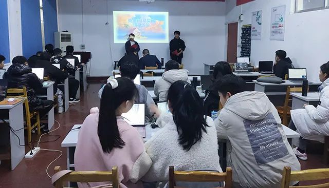 长沙北大青鸟实力学校