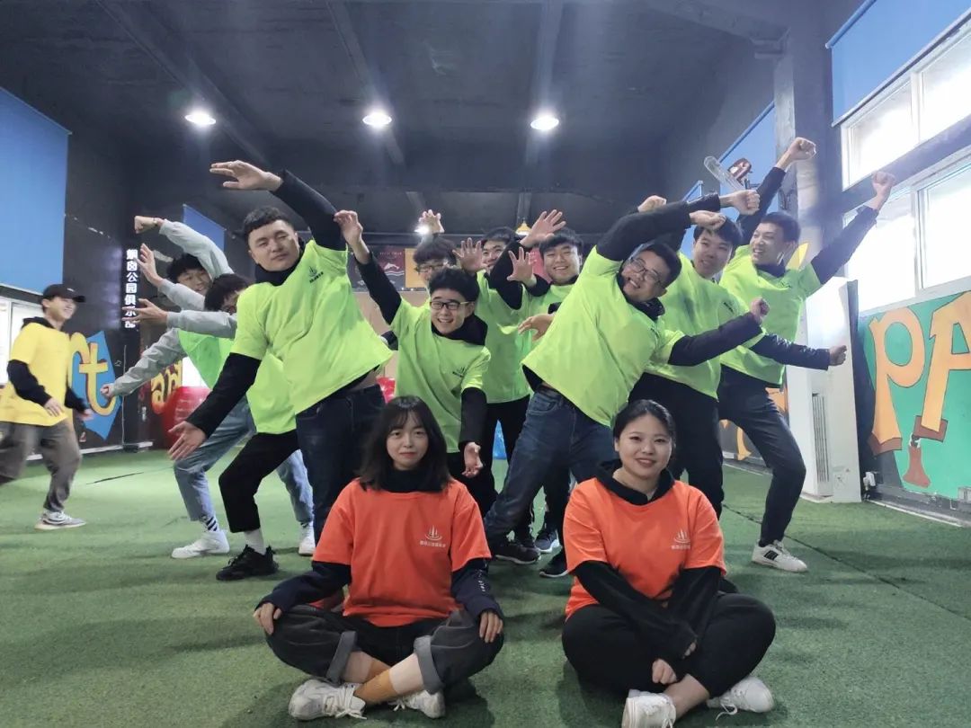 ��ɳ��������ʵ��ѧУ