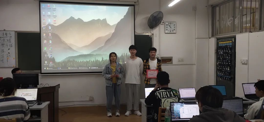 ��ɳ��������ʵ��ѧУ